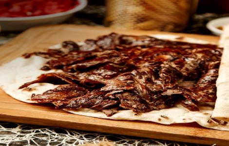 Gorefry sizzling kebabs in Gorebridge.